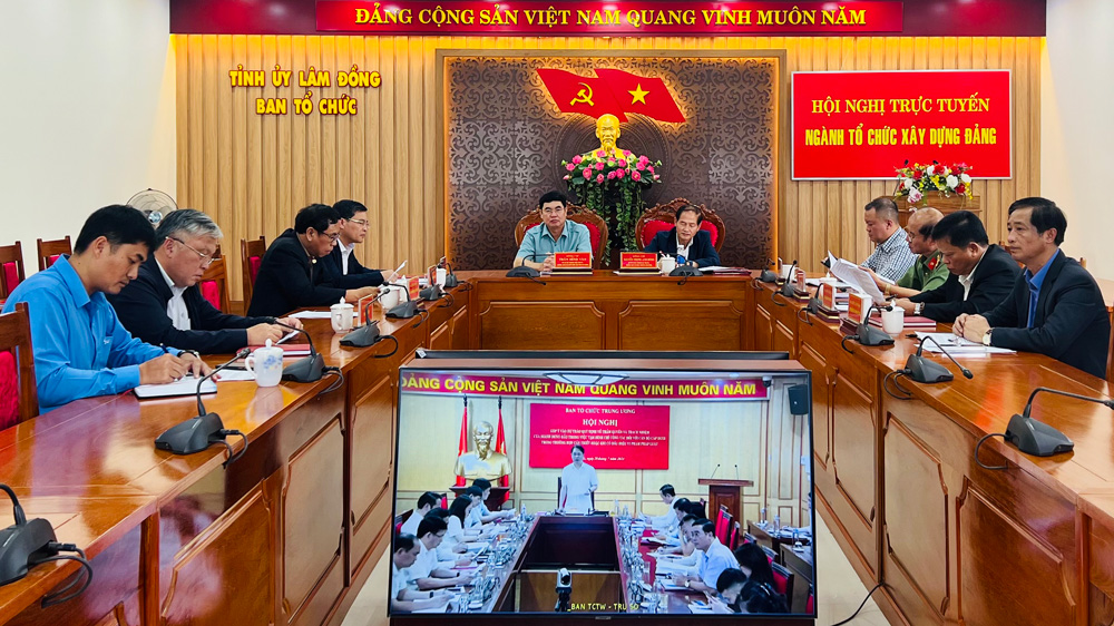 Góp ý dự thảo Đề án “Quy định về thẩm quyền và trách nhiệm của người đứng đầu trong việc tạm đình chỉ công tác đối với cán bộ cấp dưới trong trường hợp cần thiết hoặc khi có dấu hiệu vi phạm pháp luật”