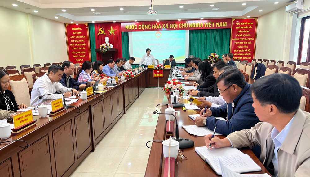 Phó Chủ tịch Ủy ban Trung ương MTTQ Việt Nam Nguyễn Hữu Dũng làm việc tại Lâm Đồng