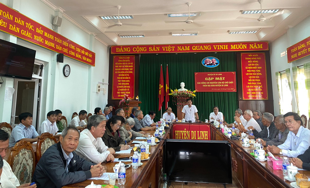 Di Linh: Gặp mặt nguyên lãnh đạo huyện qua các thời kỳ