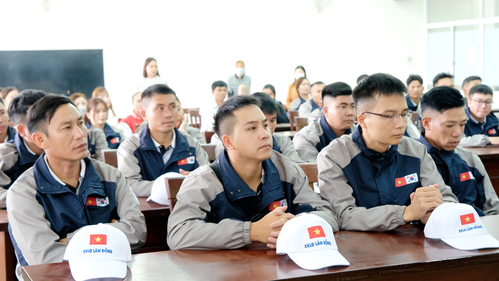 Xuất khẩu lao động khởi sắc