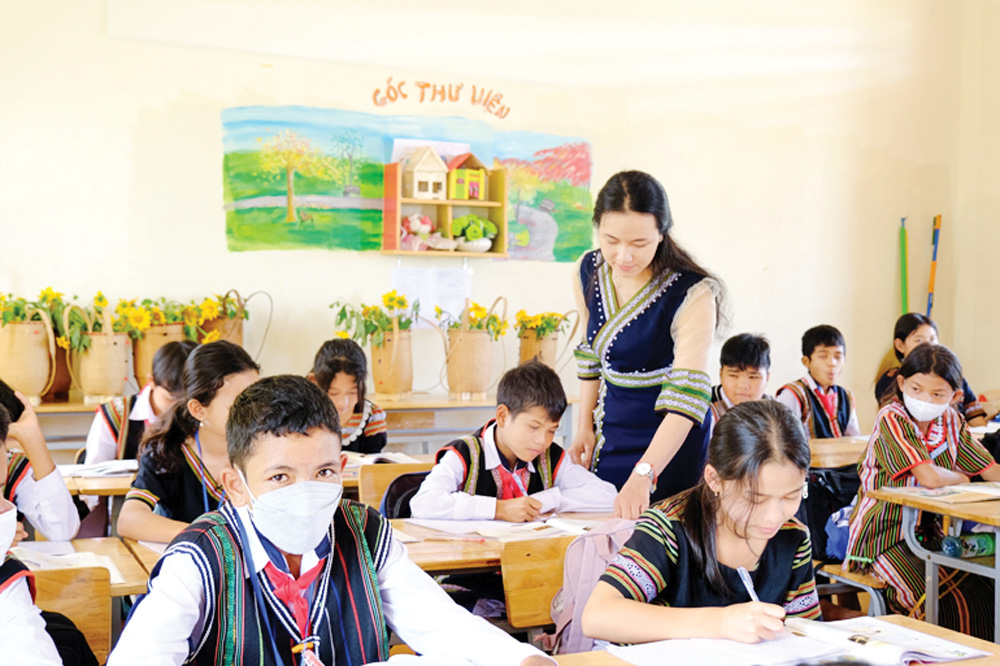 Di Linh: Phát triển đội ngũ cán bộ người dân tộc thiểu số