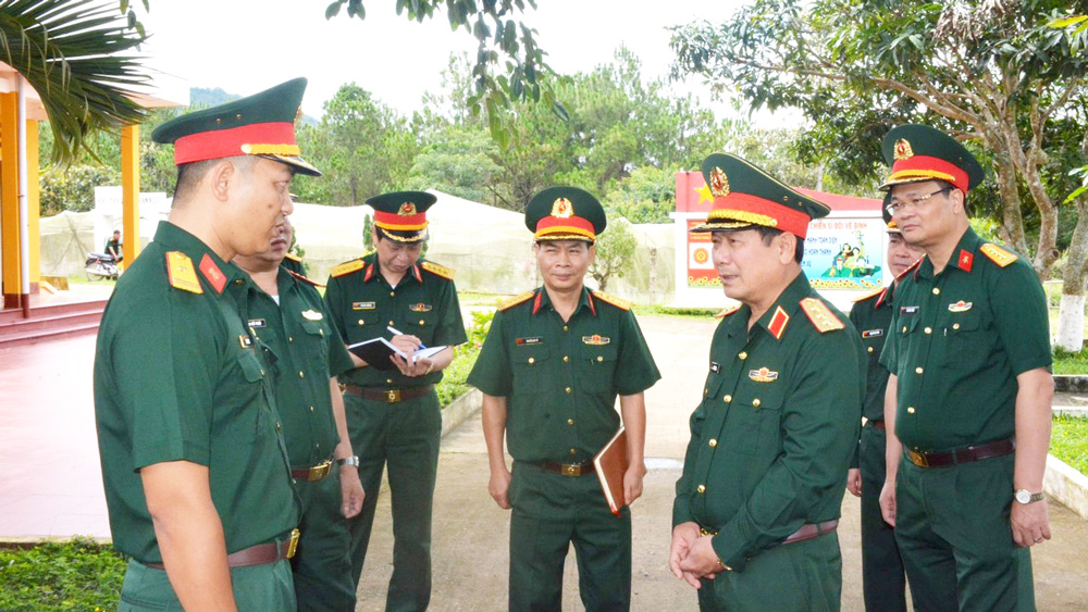 Thứ trưởng Bộ Quốc phòng Lê Huy Vịnh kiểm tra Kho K899