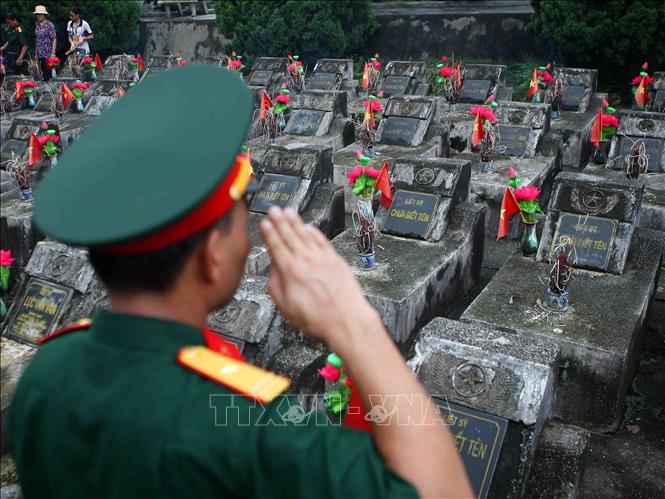 KỶ NIỆM 76 NĂM NGÀY THƯƠNG BINH - LIỆT SĨ (27/7/1947 - 27/7/2023): Tháng Bảy tưởng nhớ, tri ân
