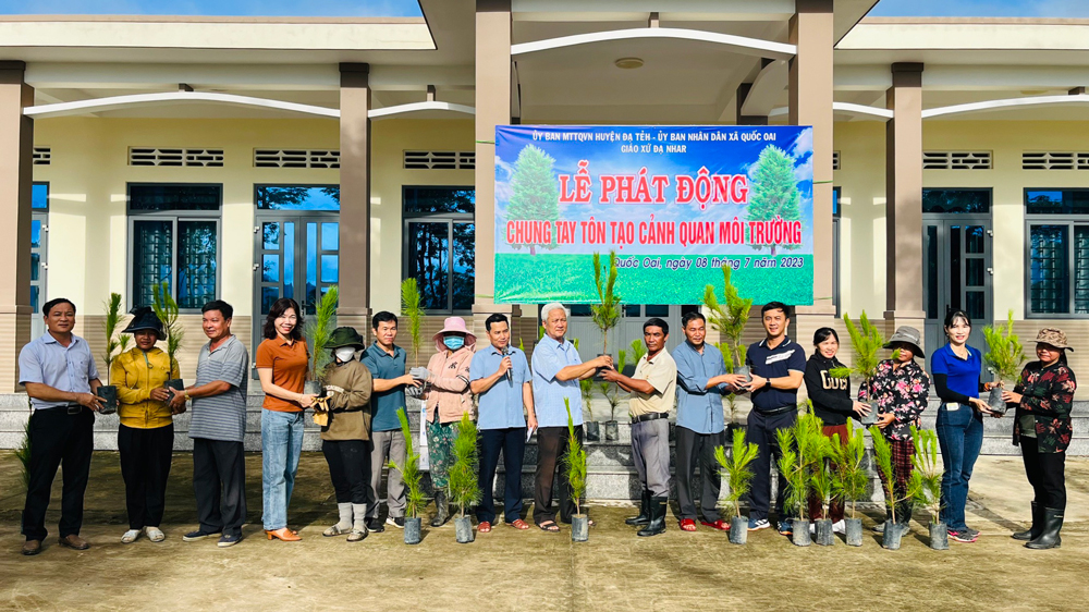 Đạ Tẻh: Các cơ sở tôn giáo chung tay tôn tạo cảnh quan, môi trường