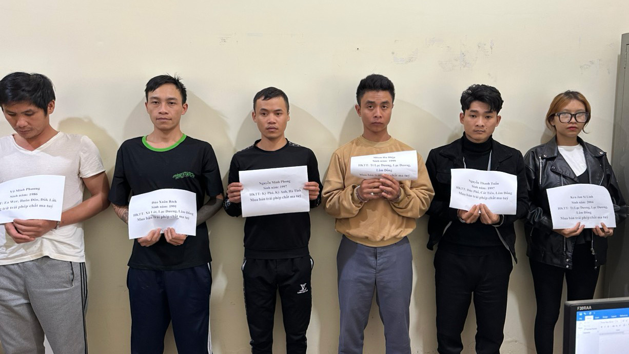 Lạc Dương: Phá chuyên án, bắt 7 đối tượng mua bán, tàng trữ ma túy