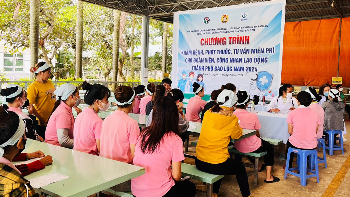 Bảo Lộc: Khám bệnh, phát thuốc cho 150 người lao động khó khăn