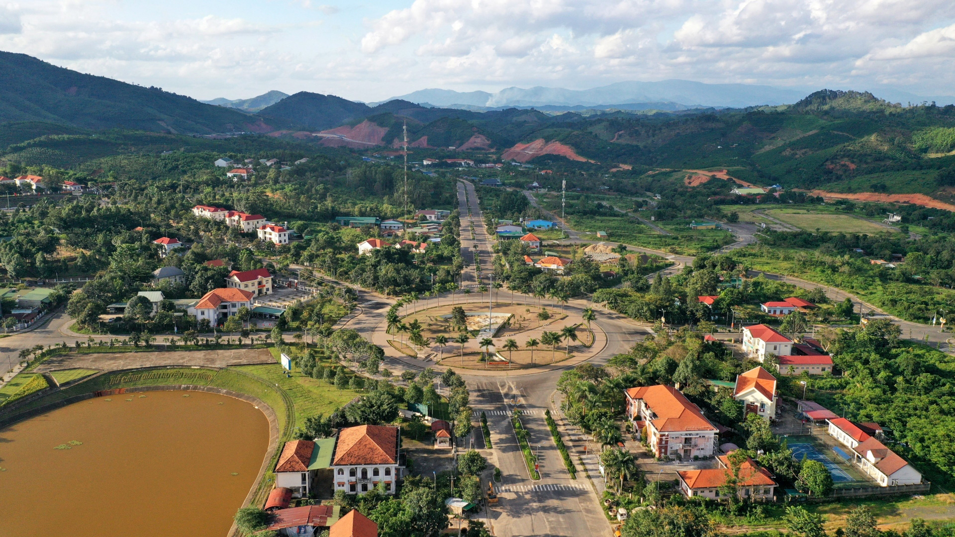 TÁC PHẨM DỰ THI VIẾT VỀ XÂY DỰNG NÔNG THÔN MỚI: Những trăn trở phía sau danh hiệu nông thôn mới (Bài 1)
