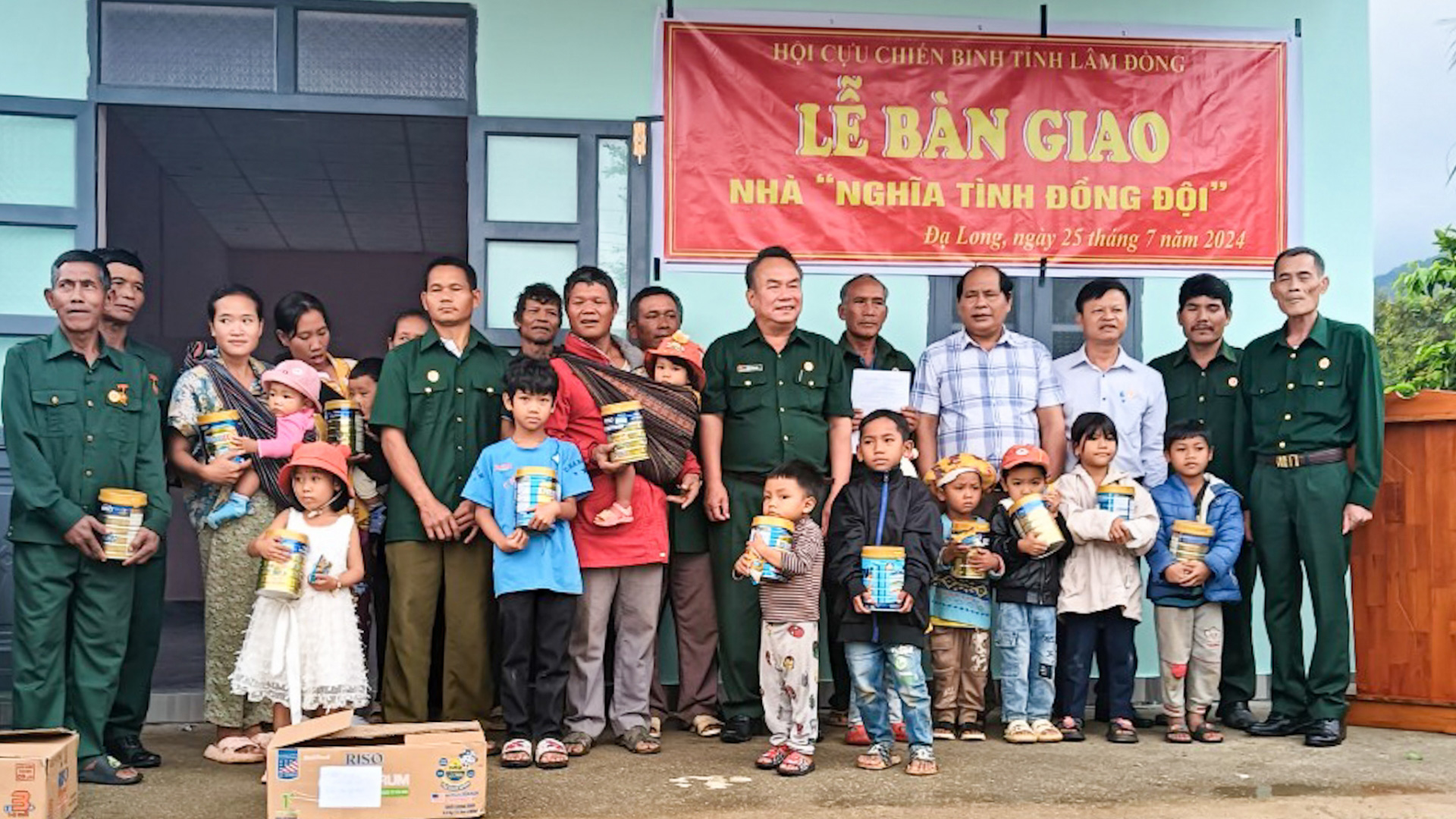 Hội CCB tỉnh bàn giao nhà cho hội viên khó khăn