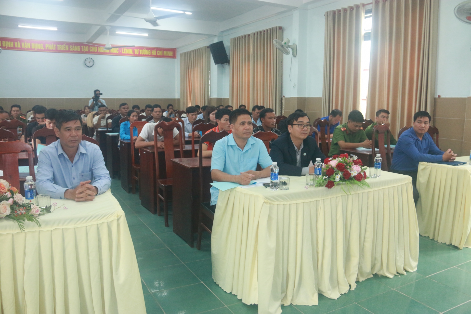 Đam Rông: Khai giảng lớp sơ cấp lý luận chính trị hệ tập trung