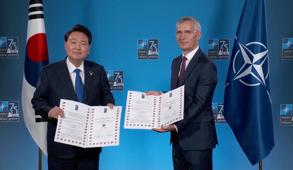 NATO ký thỏa thuận chính thức đầu tiên với một quốc gia châu Á