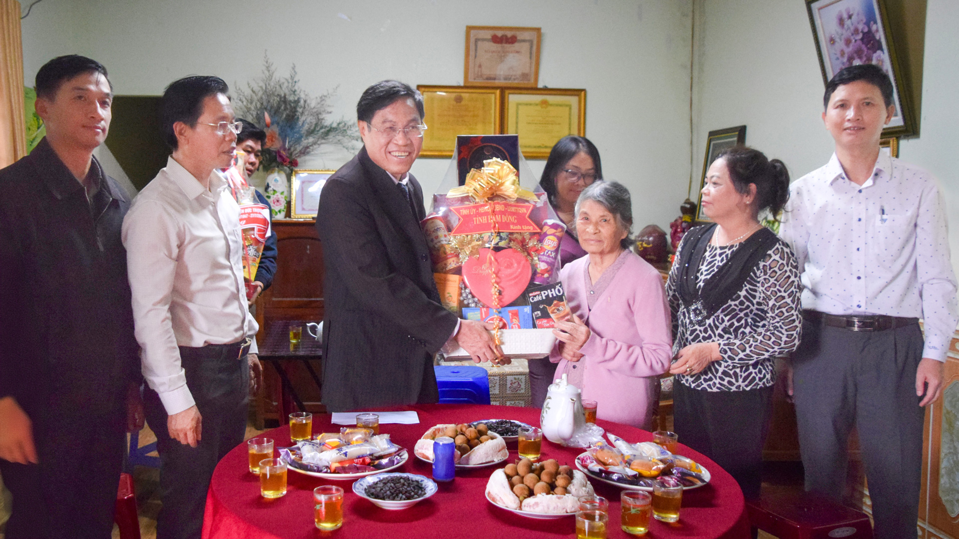Tháng Bảy tri ân