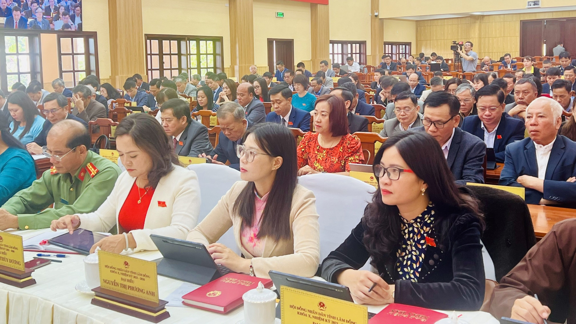 Khai mạc trọng thể kỳ họp thứ 16 HĐND tỉnh khoá X