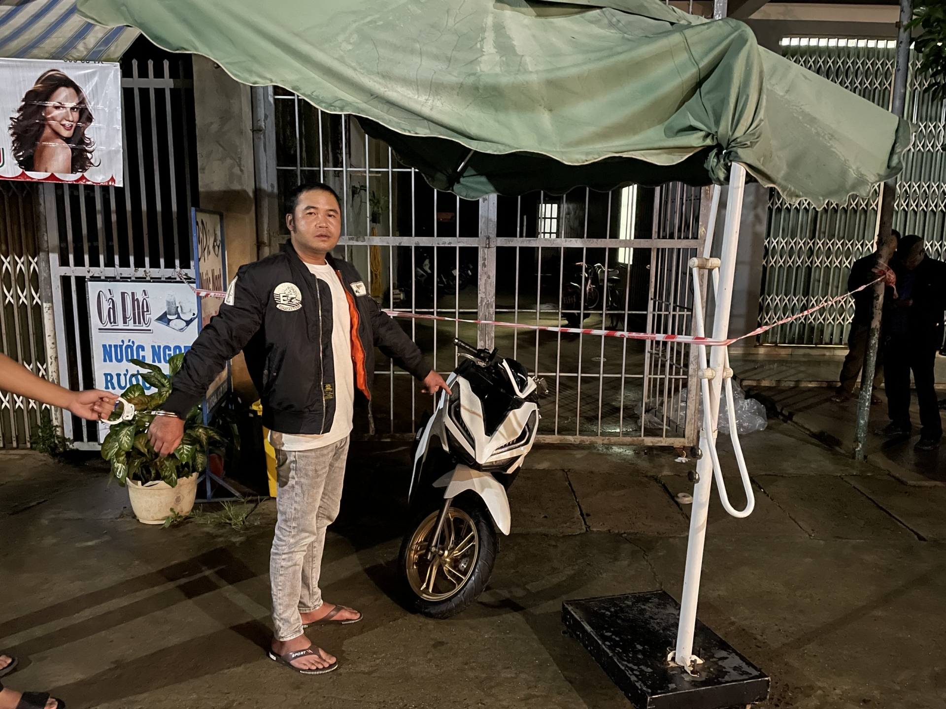 Công an Đơn Dương truy xét, vận động đối tượng giết người ra đầu thú sau một giờ gây án