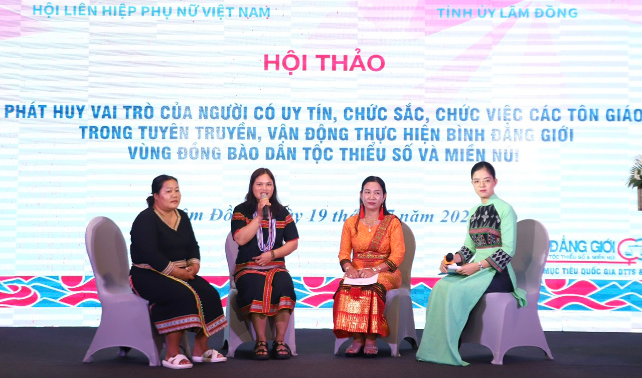 Phát huy vai trò của người có uy tín, chức sắc tôn giáo trong tuyên truyền, vận động thực hiện bình đẳng giới vùng đồng bào dân tộc thiểu số và miền núi