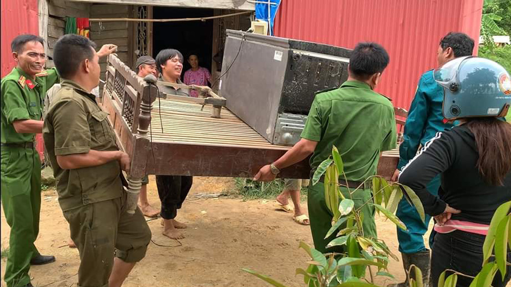 Cát Tiên: Hỗ trợ di dời 1 hộ dân ra khỏi vùng có nguy cơ sạt lở
