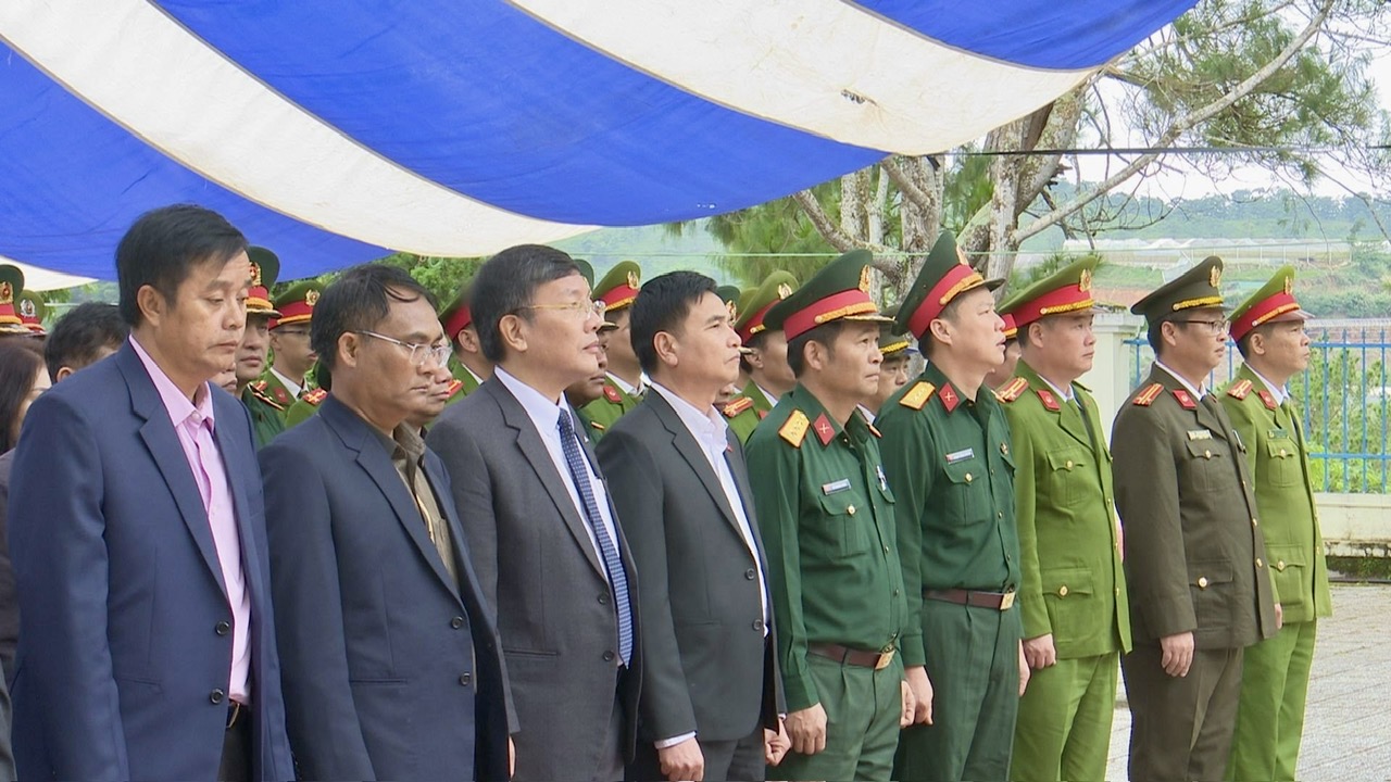 Lạc Dương: Dâng hương tưởng niệm các Anh hùng liệt sĩ