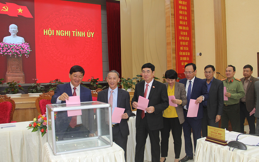 Tỉnh ủy Lâm Đồng giới thiệu nhân sự quy hoạch Ủy viên Ban Chấp hành Trung ương Đảng khóa XIV