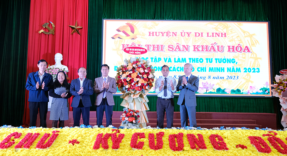 Di Linh: 31 đội tham gia Hội thi sân khấu hoá Học tập và làm theo tư tưởng, đạo đức, phong cách Hồ Chí Minh