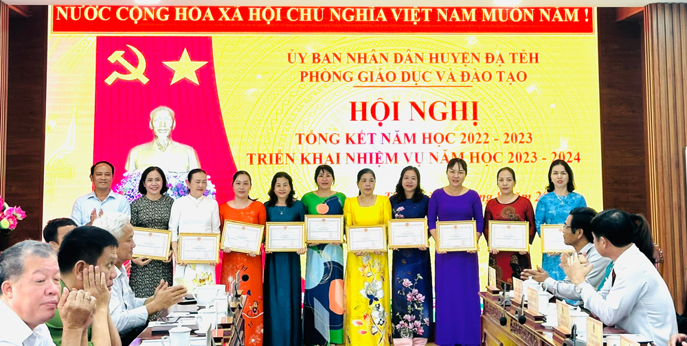 Đạ Tẻh: Tổng kết năm học 2022 – 2023