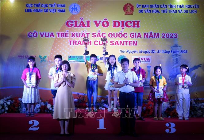 60 bộ huy chương được trao tại Giải vô địch Cờ vua trẻ xuất sắc quốc gia 2023