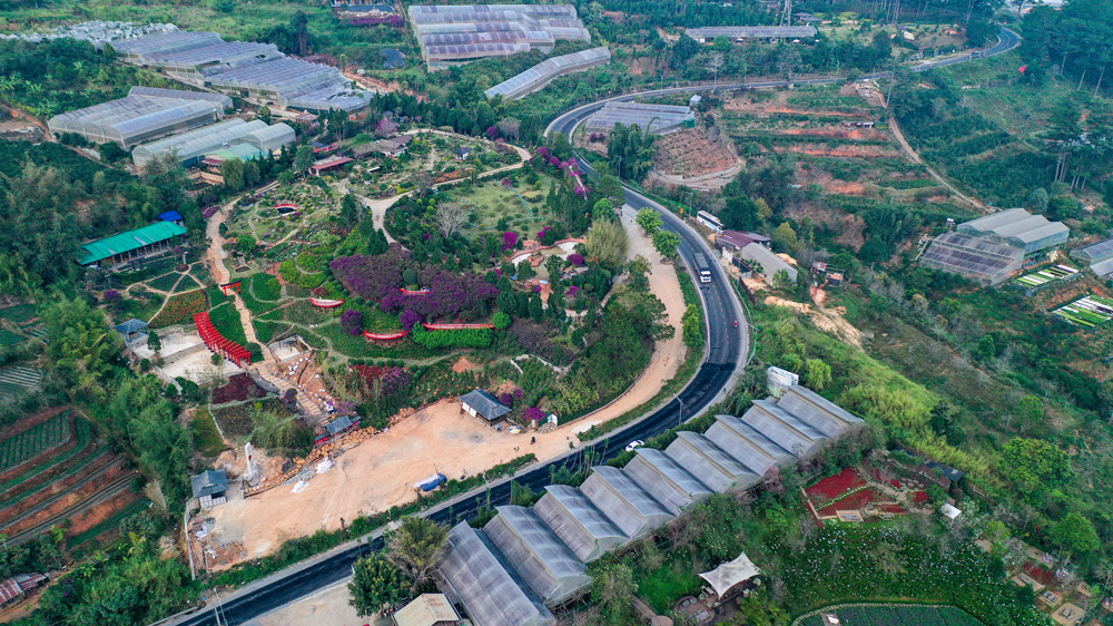 Đà Lạt: Đề nghị sớm khắc phục đoạn bị lở đất hàm ếch trên đèo Mimosa