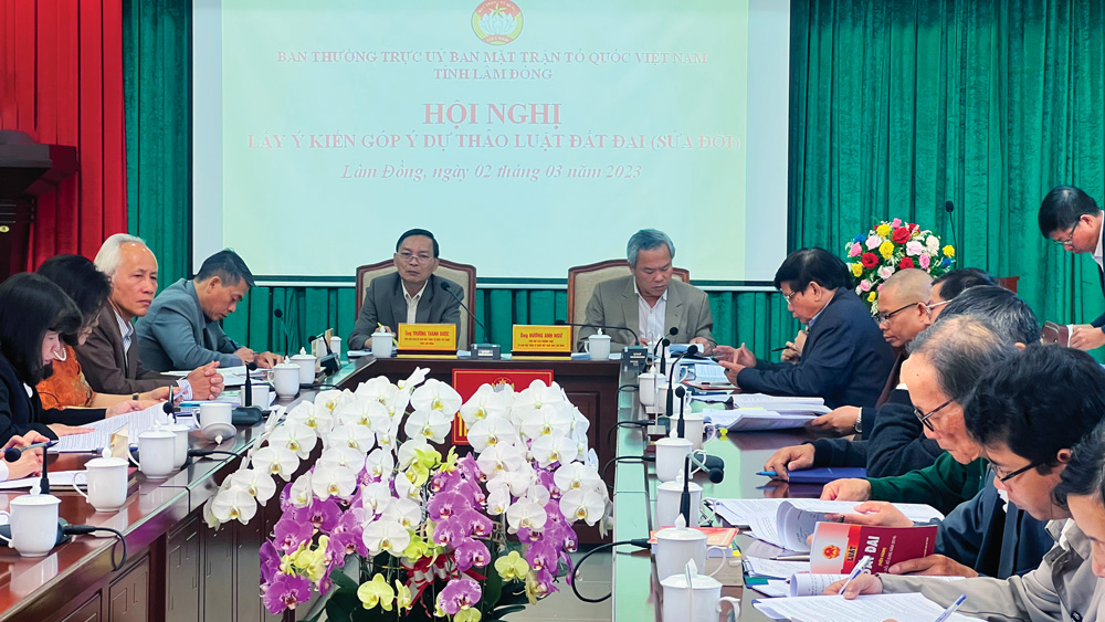 Giám sát và phản biện xã hội góc nhìn từ nhân dân