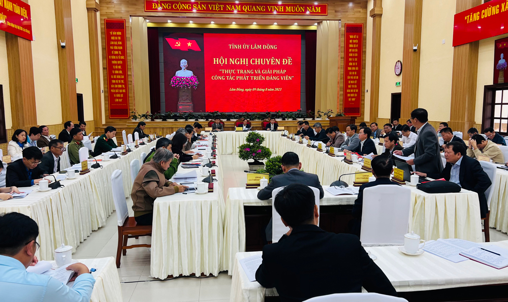 Hội nghị chuyên đề Thực trạng và giải pháp công tác phát triển đảng viên