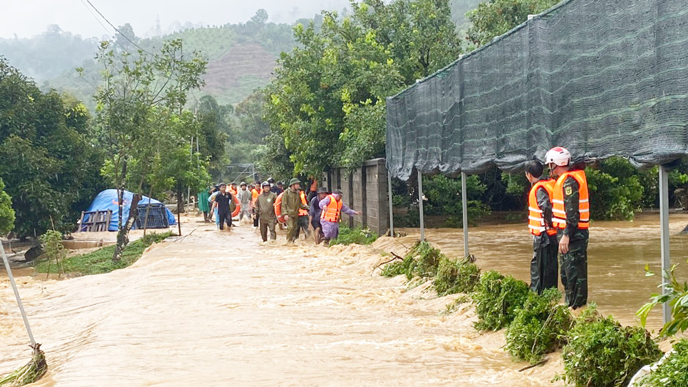 Tập trung phòng chống, giảm thiệt hại do sạt lở đất, ngập lụt và lũ quét