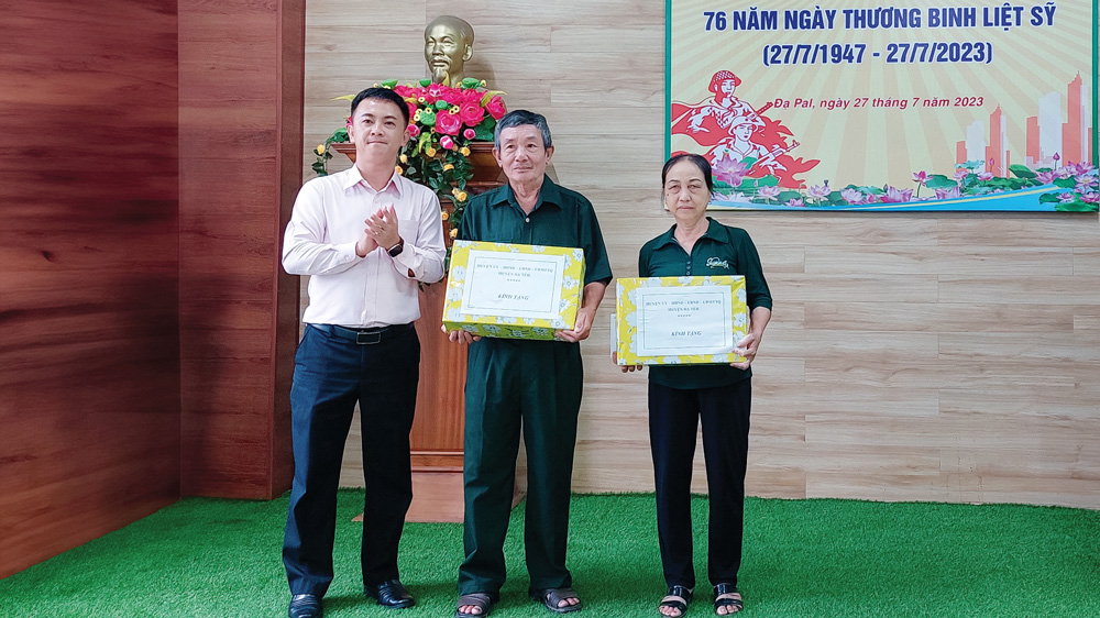 Đạ Tẻh: Quan tâm chăm lo cho gia đình chính sách, người có công