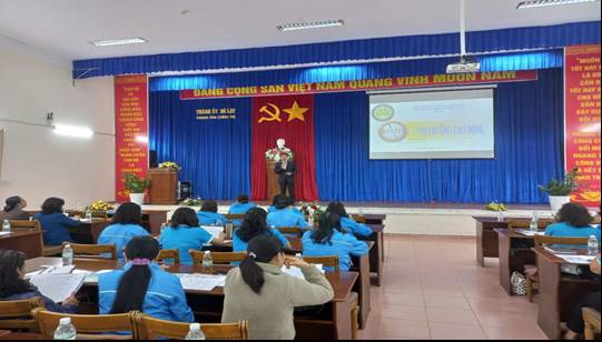 Tư vấn, cung cấp thông tin thị trường lao động cho hội viên phụ nữ