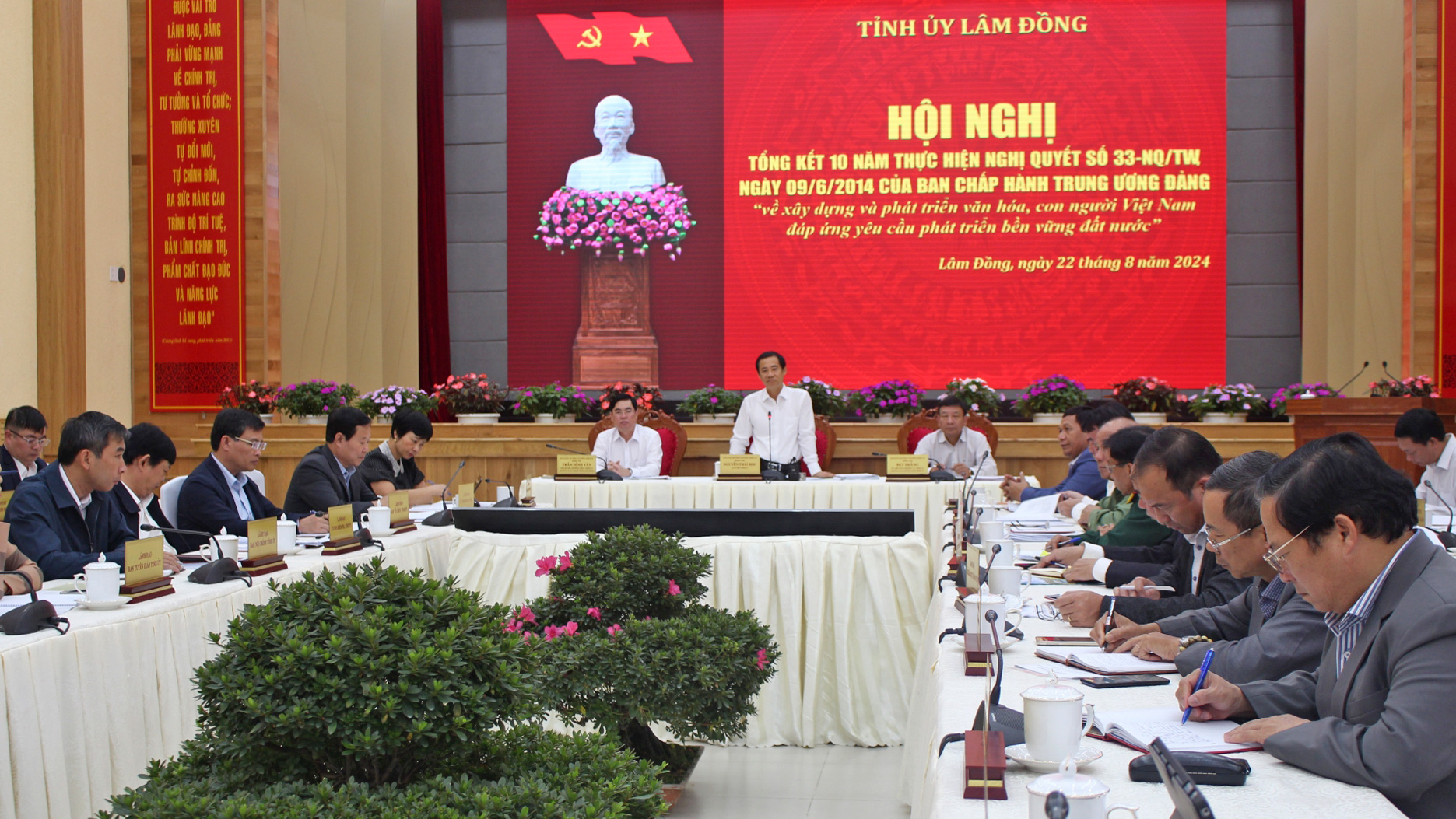 Tổng kết 10 năm “Xây dựng văn hóa, con người Việt Nam đáp ứng yêu cầu phát triển bền vững đất nước”