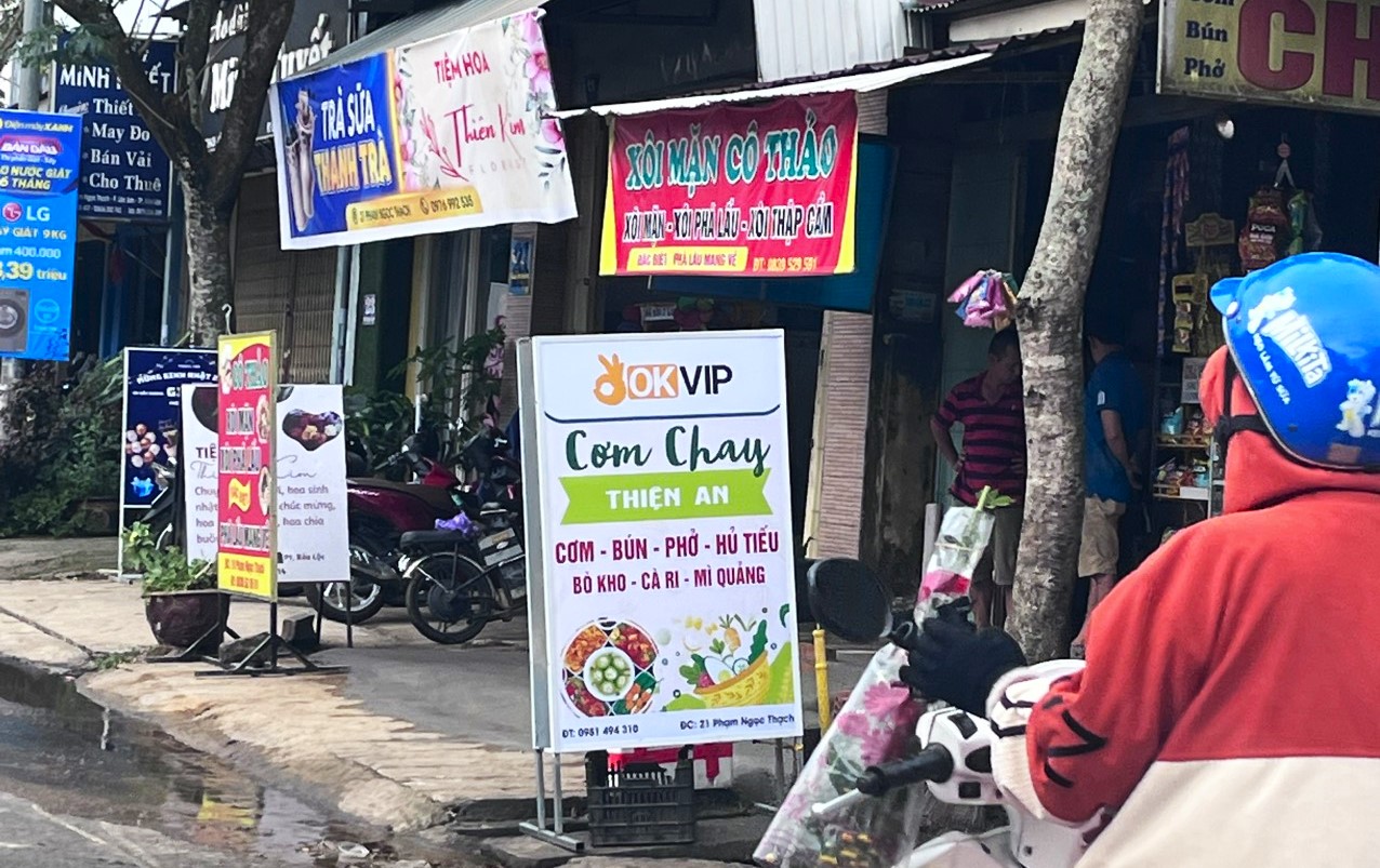 Cảnh giác với chiêu trò làm biển quảng cáo, quà tặng miễn phí từ các trang web giải trí, cờ bạc