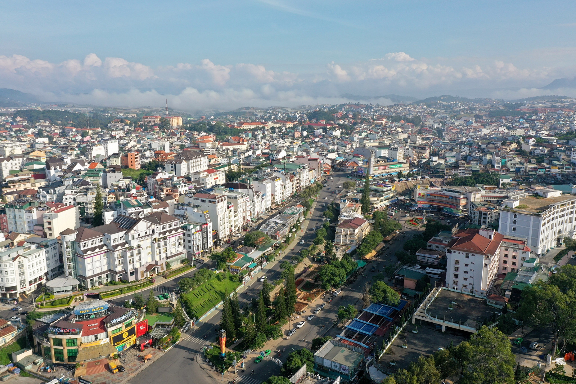 Phát triển đô thị theo hướng xanh, thông minh, bền vững