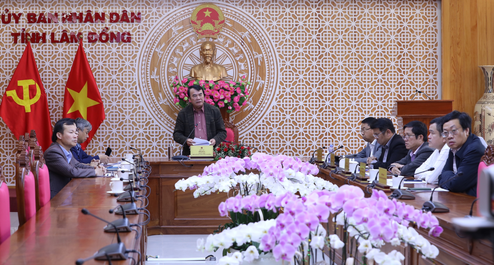 Thủ tướng chủ trì phiên họp tháo gỡ khó khăn, vướng mắc, thúc đẩy tiến độ các dự án giao thông trọng điểm