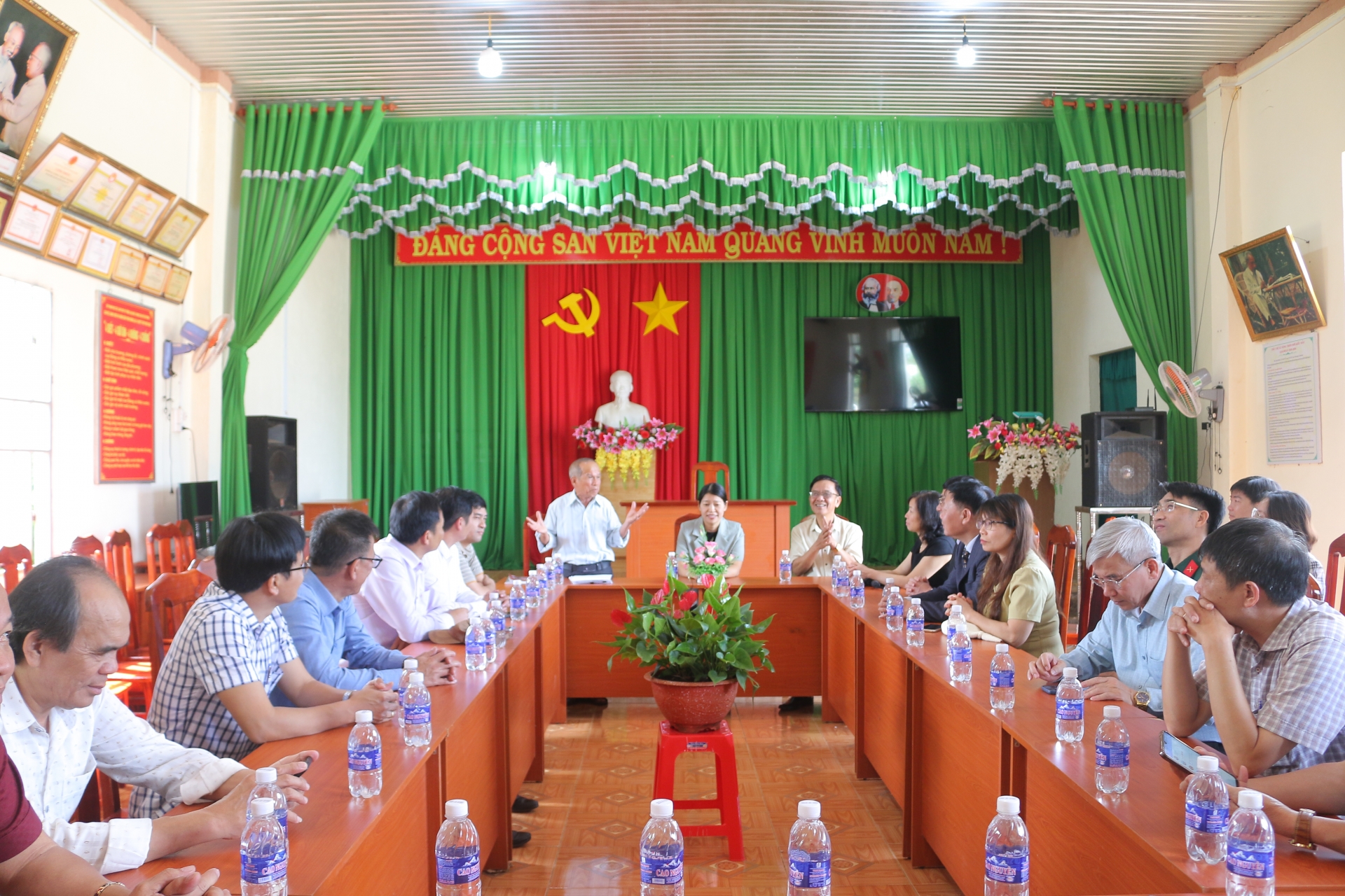 Ngành Tuyên giáo Lâm Đồng tìm hiểu thực tế một số mô hình hay, cách làm sáng tạo tại huyện Di Linh