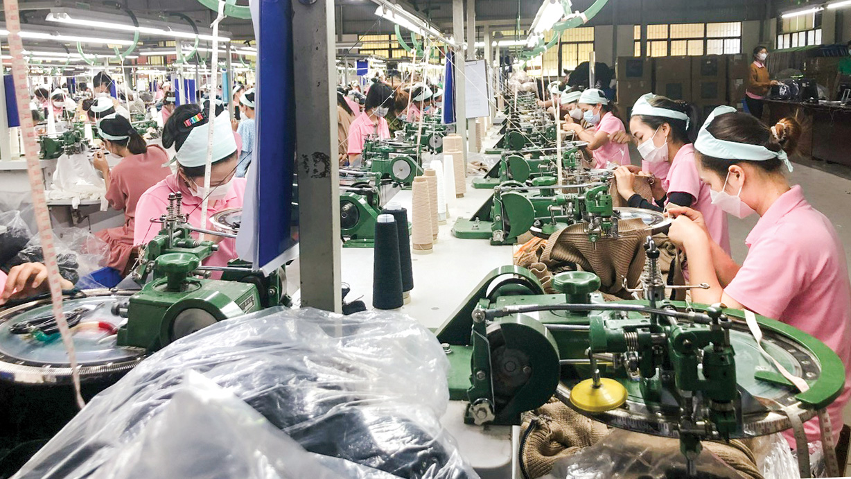 BÀI DỰ THI GIẢI BÁO CHÍ VỀ PHONG TRÀO CÔNG NHÂN VÀ HOẠT ĐỘNG CÔNG ĐOÀN LẦN THỨ II: Màu xanh công đoàn với đoàn viên vùng đồng bào DTTS (Bài 1)