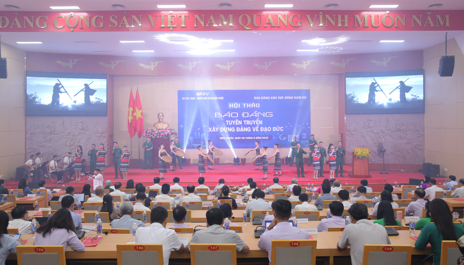 Hội thảo Báo Đảng khu vực Đông Nam Bộ: “Báo Đảng tuyên truyền xây dựng Đảng về đạo đức”
