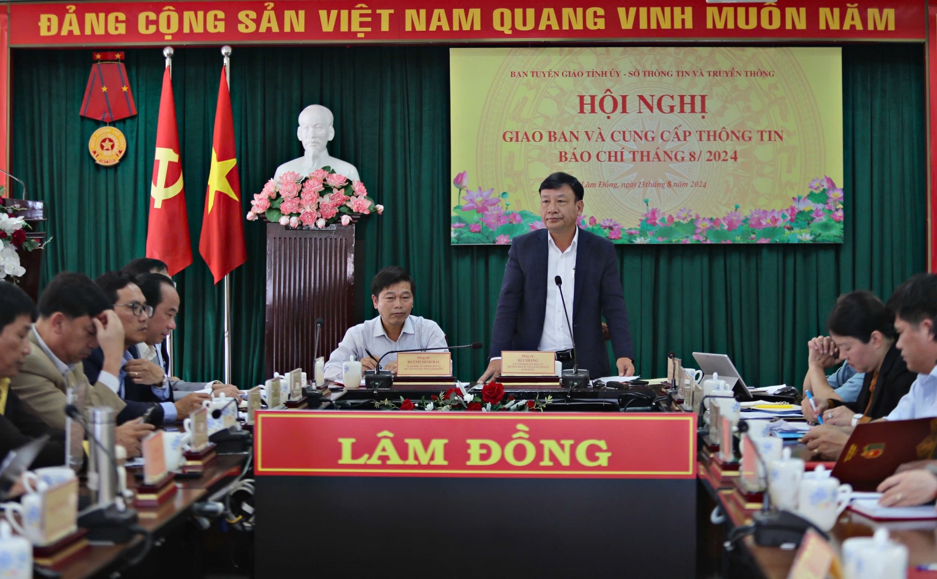 Cái đúng luôn được tôn trọng, bảo vệ, cái sai phải xử lý nghiêm, không có vùng cấm, không có ngoại lệ
