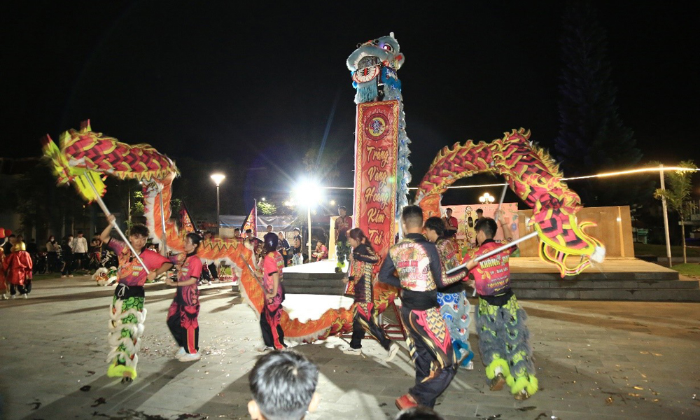 Rực rỡ sắc màu Trung thu tại Công ty ĐHĐ