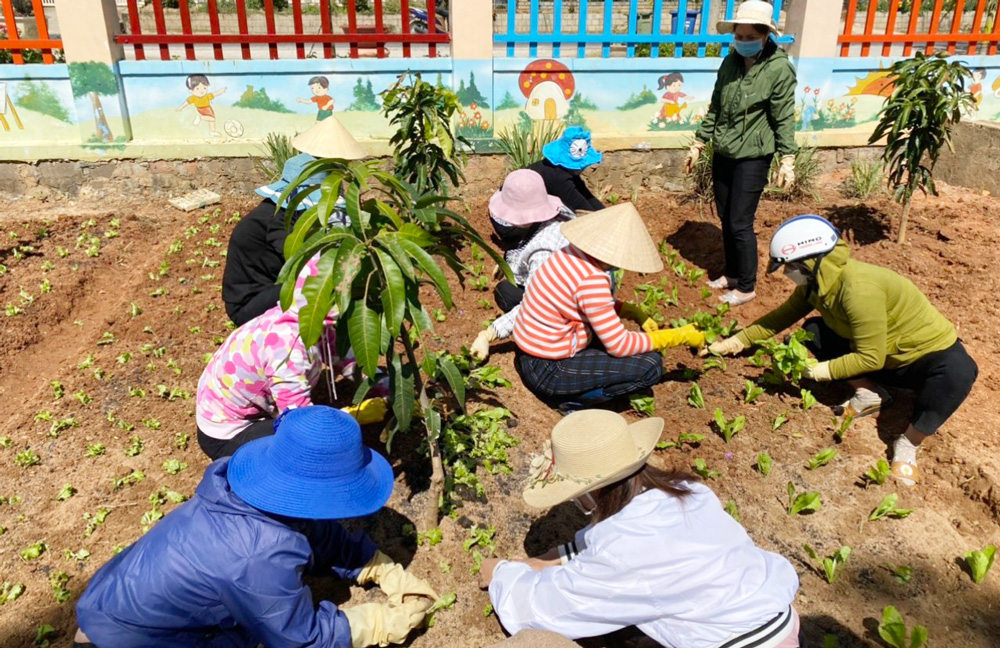 ''Dân vận khéo'' để phụ nữ tham gia xây dựng nông thôn mới