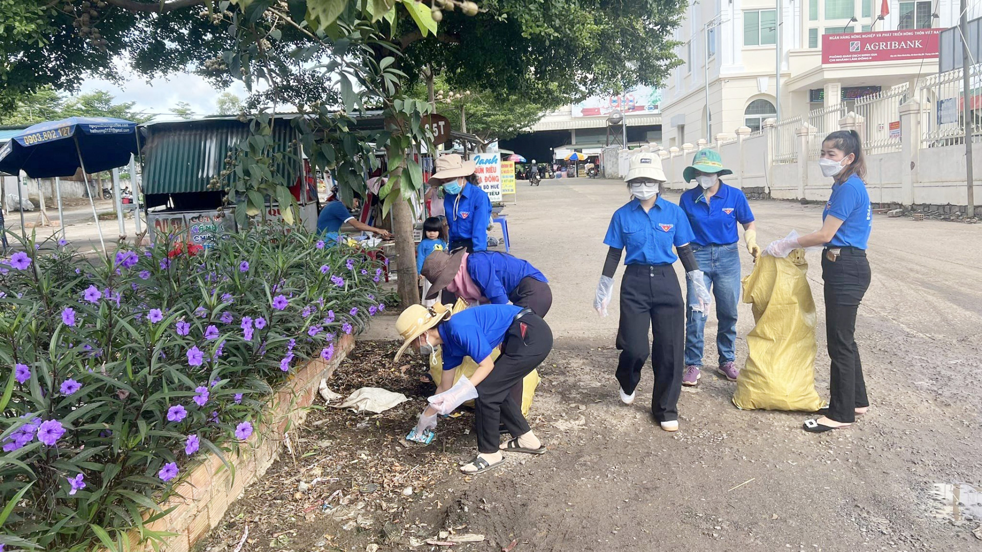 Tuổi trẻ Đức Trọng: Ra quân Ngày Chủ nhật xanh, hưởng ứng chiến dịch “Làm cho thế giới sạch hơn”