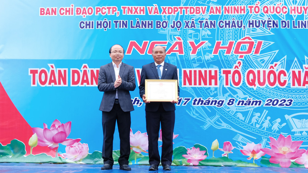 Sống tốt đời - đẹp đạo, giữ bình yên buôn làng