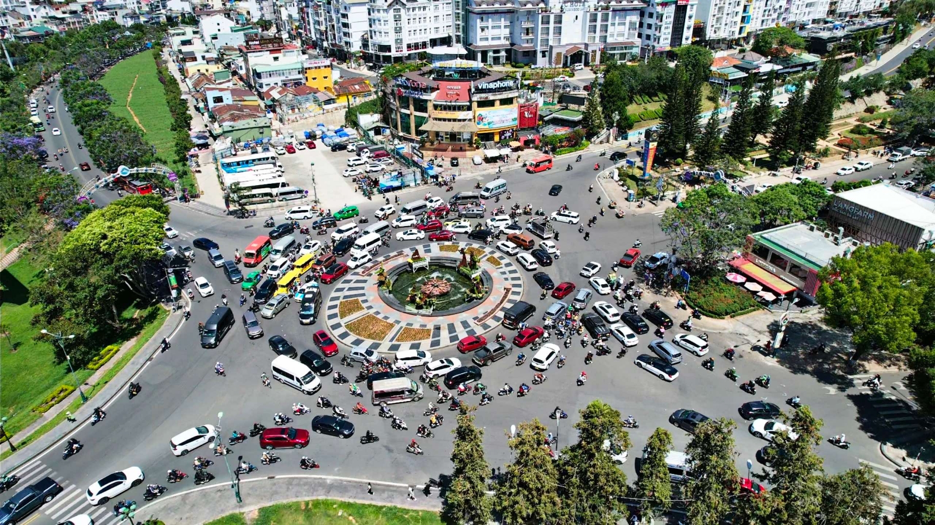 Phạt ''nguội'' qua camera giám sát tại Đà Lạt: Cảnh sát đỡ ra đường, người dân nâng cao ý thức chấp hành