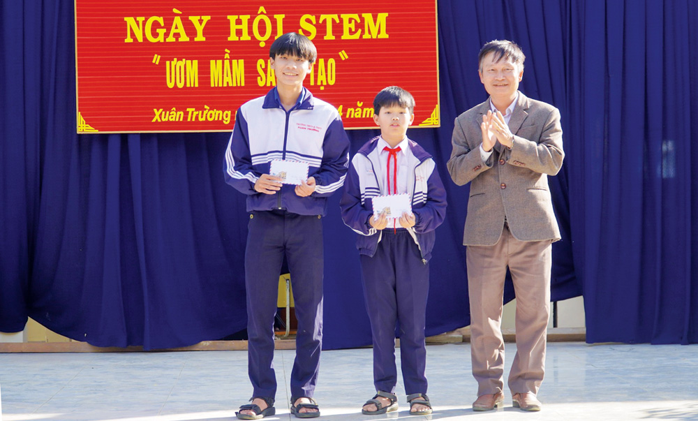 Điểm sáng ngôi trường vùng ven
