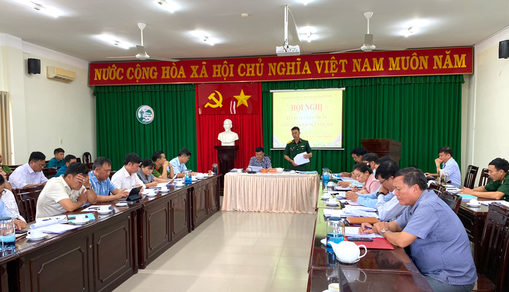 Cát Tiên: Xét duyệt tiêu chuẩn tuyển chọn, gọi công dân nhập ngũ năm 2024