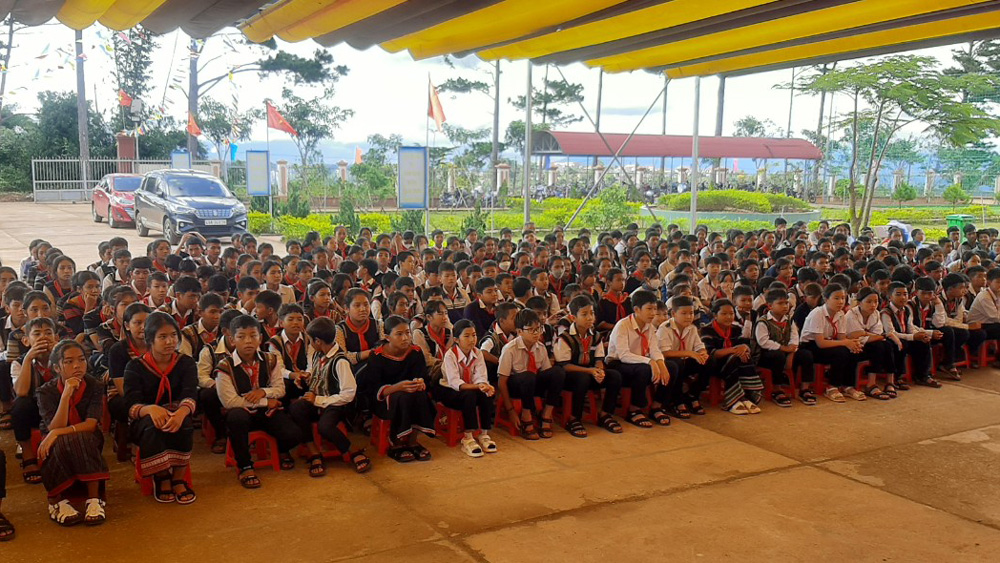 Di Linh: Khai mạc lớp học chữ viết người K’Ho
