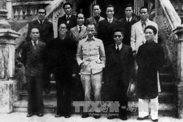 Chính phủ của dân, do dân và vì dân, ''đại biểu cho toàn dân''