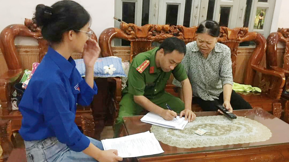 Học sinh Đạ Tẻh với mùa hè chuyển đổi số