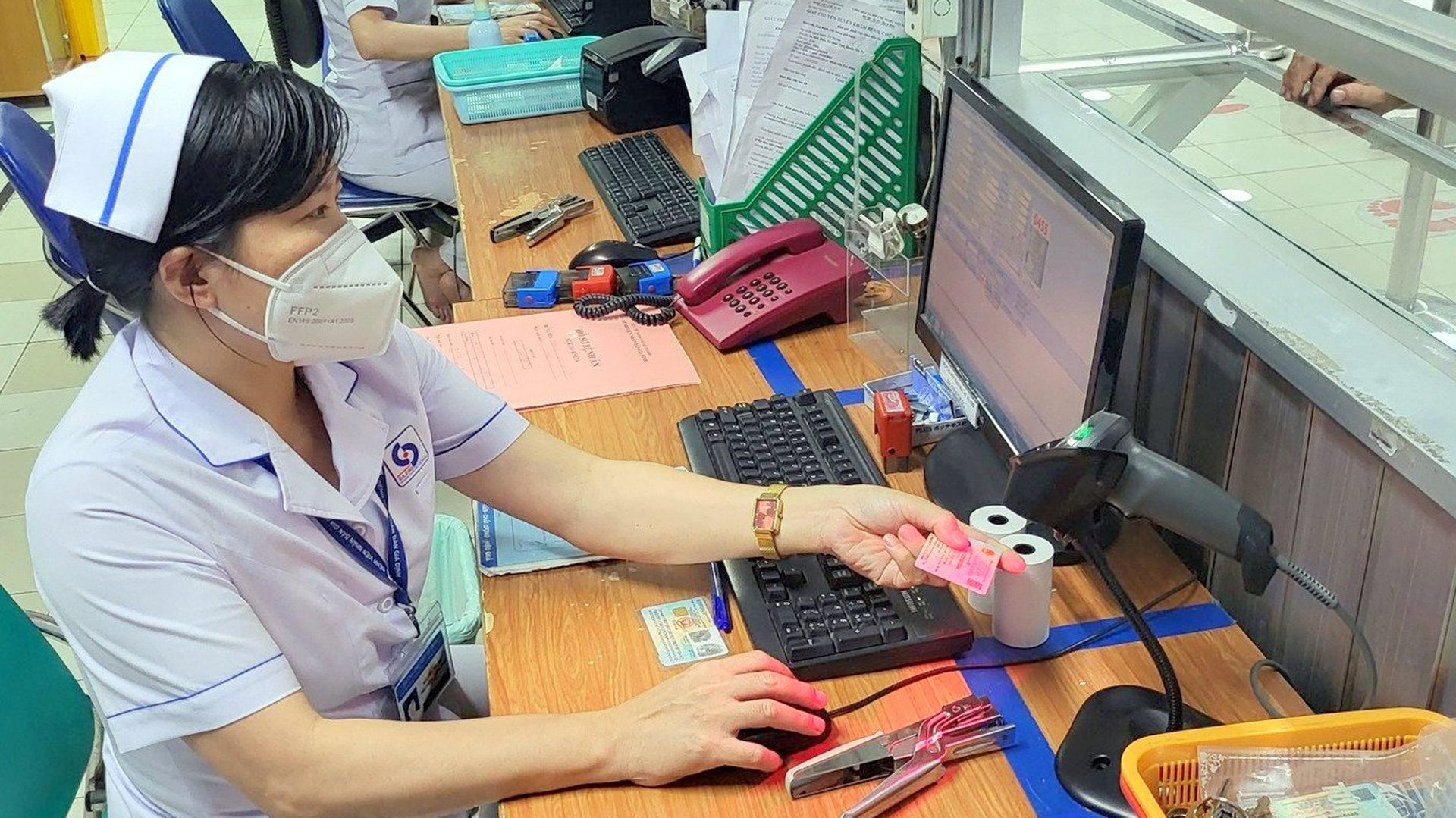 BẢO HIỂM XÃ HỘI LÂM ĐỒNG - ĐỒNG HÀNH CÙNG NGƯỜI DÂN: Hiệu quả thiết thực từ Đề án 06 trong lĩnh vực BHXH