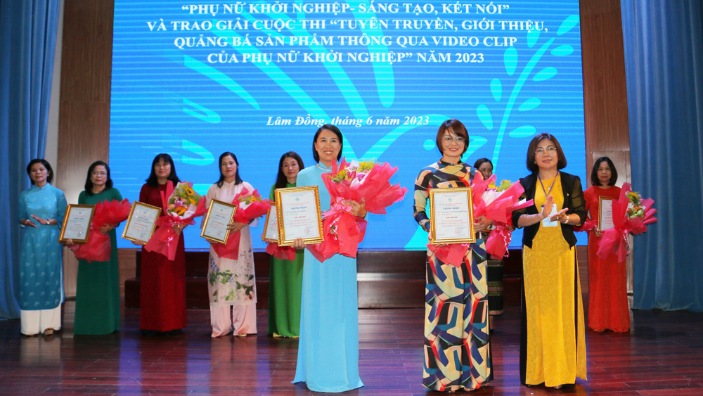 Đẩy mạnh công tác phụ nữ trong tình hình mới